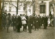 On pésente à Clemenceau un jeune chef scout engagé volontaire