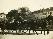 Voyage de G. Clemenceau à Montaigu et à  la Roche sur Yon - Clemenceau traverse la ville en calèche